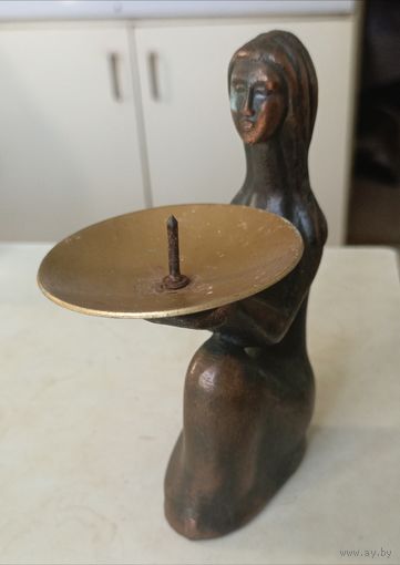 Подсвечник на одну свечу "Девушка с чашей", силумин, меднение, СССР, 1970-1990 гг.