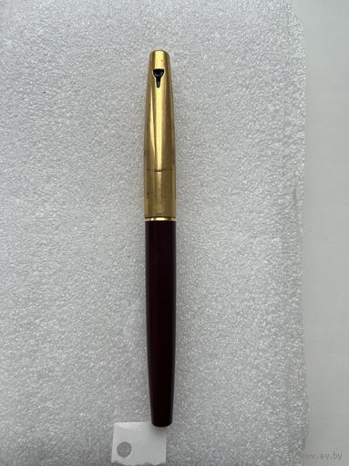 Чернильная ручка СССР. Золотое перо. Позолоченный колпачок.