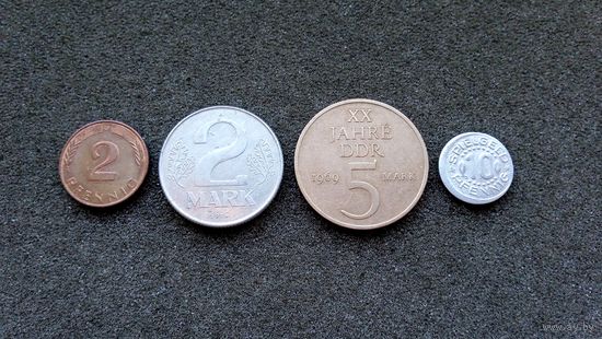 3 монеты Германии и игровой жетон
