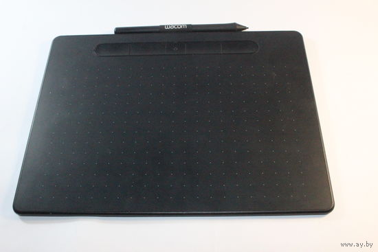 Графический планшет Wacom Intuos CTL-6100WL (черный, средний размер)