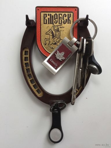 Сувенирный крючок-ключница