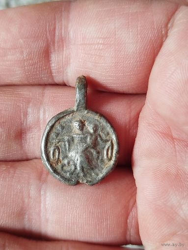 Редкий католический медальеон,оловянистый сплав