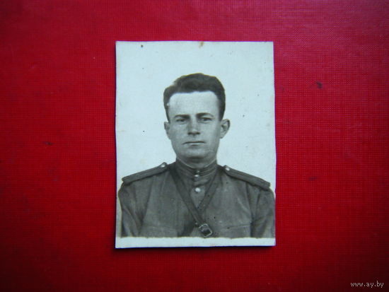 Фото лейтенанта. 1944г.