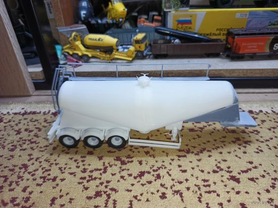 Полуприцеп цементовоз