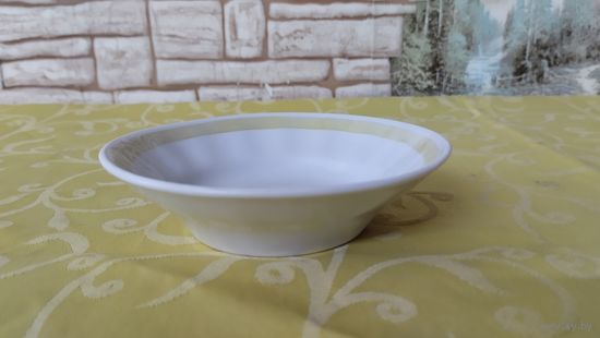 Блюдце креманка-1 эпохи СССР. Добрушский фарфоровый завод (Добруш), 1978-1991 гг