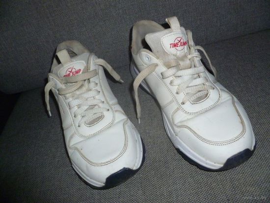 Кроссовки мужские 43