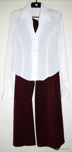 Бордовый костюм стильный, р.42-44, офисный