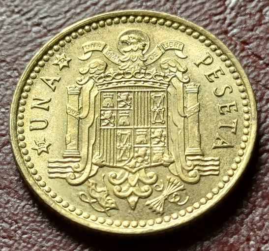 Испания 1 песета, 1966   72 внутри звезды      ( 1-5-6 )