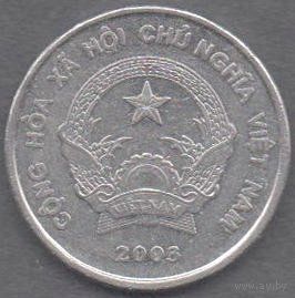 Вьетнам. 500 донгов 2003