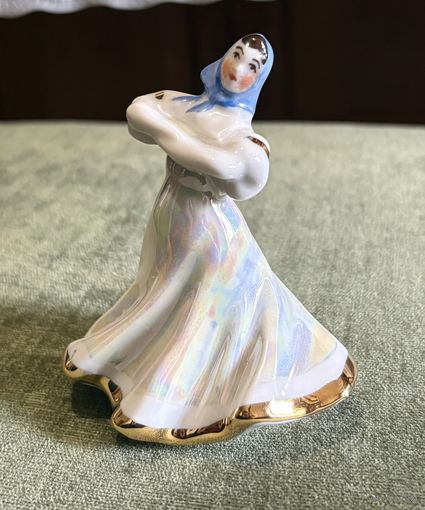 Статуэтка Плясунья . Дулёво