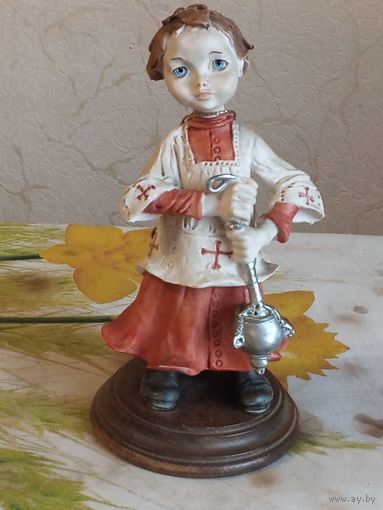 Католический хорист Дж.Армани автор клеймо каподимонте Неапль Н-17,5 см