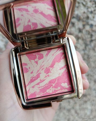 Румяна Hourglass Ambient Lighting Blush 4.2 gr в оттенке Diffused Heat