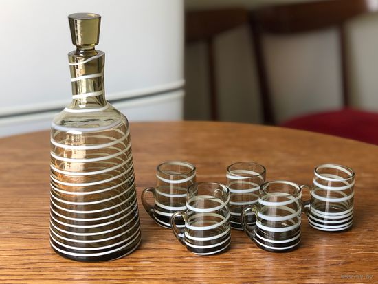 Графин и рюмки цветное стекло СССР Неман