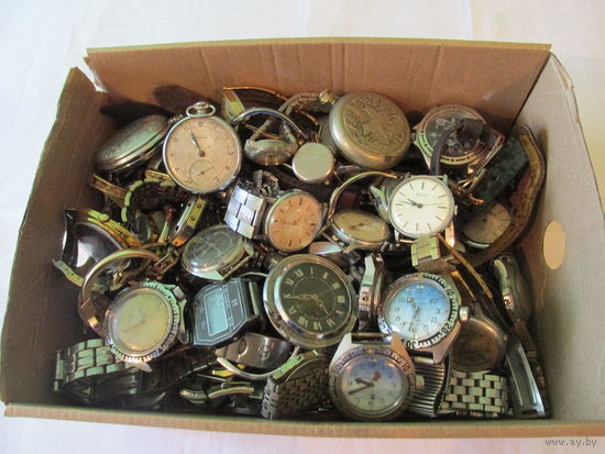 КОРОБКА НАРУЧНЫХ И КАРМАННЫХ ЧАСОВ