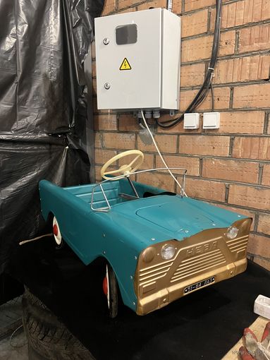 Педальная детская машинка НЕВА 51-64 ЛАЗ