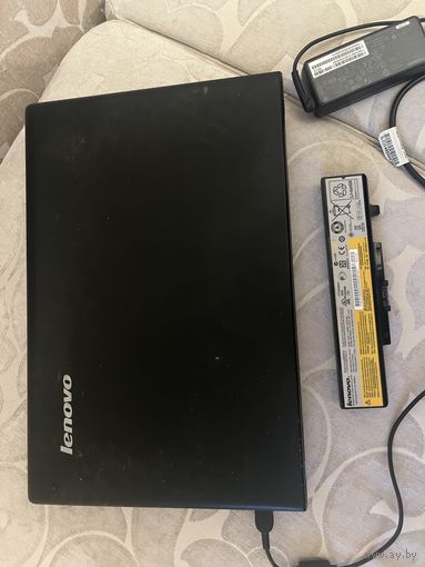 Ноутбук "Леново" на запчасти.