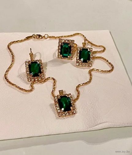 Комплект украшений (подвеска, серьги, кольцо), квадрат зеленый