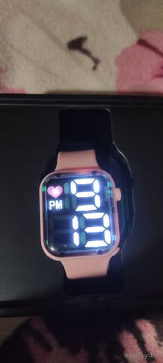 Часы электронные детские розовые