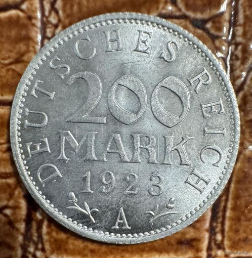 Монета 200 марок 1923 год. Веймарская республика. Монетный двор Берлин. С рубля без МЦ.