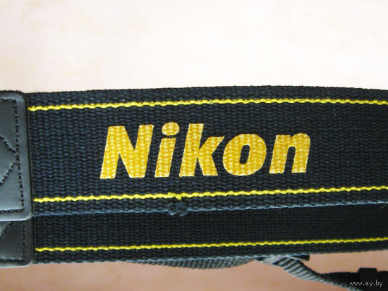 Ремень для фотоаппарата Nikon из комплекта Nikon D80
