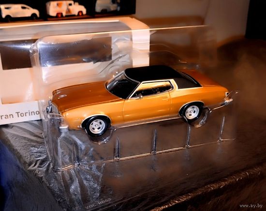Модель автомобиля 1976 Ford Gran Torino от Norev 1/43