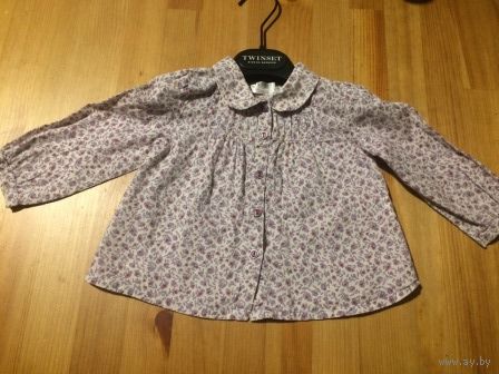Рубашка Zara baby 6-9 месяцев. Рост 74 см. Испания. Нежно-сиреневого цвета в цветочек. Длина 30 см, длина рукава 25 см, ПОгруди 26 см. Трапецевидная модель. Идеальное состояние.