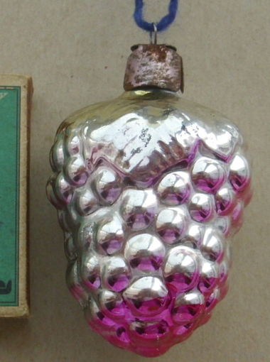 Ёлочная игрушка. Виноград. К-23.
