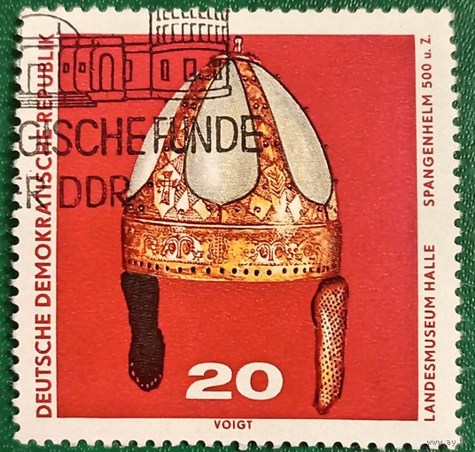 ГДР 1970. Музей доисторической эпохи в Галле. Шпангельхельм из Штёссена