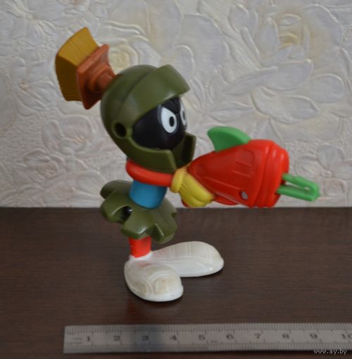Марвин Марсианин. МакДональдс. 2020 г.