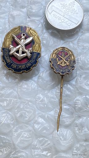 Значки гдр, общество спорта и техники, 2 шт