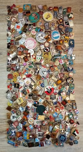 Свыше 300 значков. С рубля. Без минимальной цены