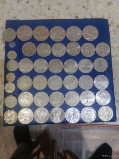 Монеты юбилейные,вместе с альбомом
