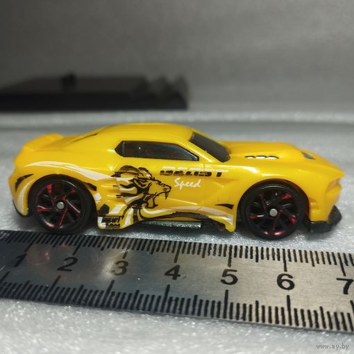 ZURY Metal Machines Coches 5  1:64,  7,5 см пластик