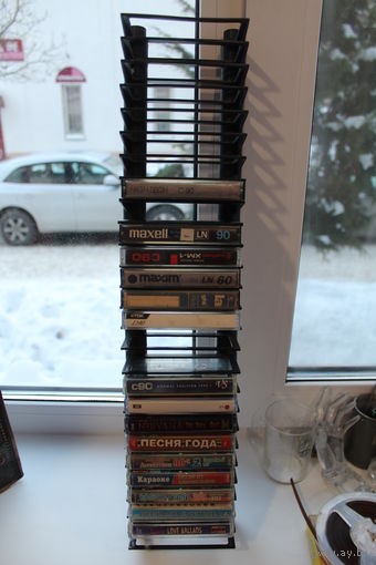 Кассетница этажерка,разборная.Вместимость 26 кассет.