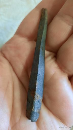 Обломок четырехгранный может штыка, может колышка