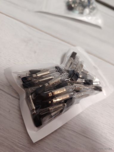 Коммутаторные лампы с цоколем Т6.8 аукцион