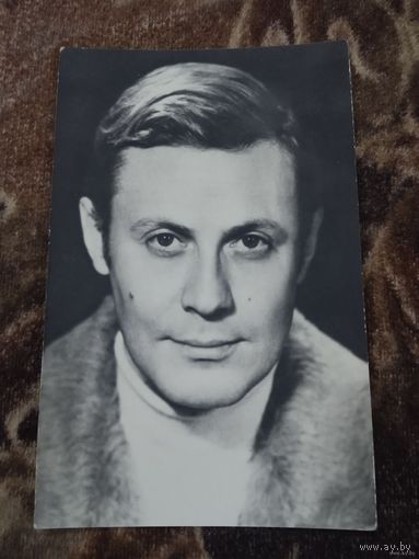 Актер Ю. Соломин