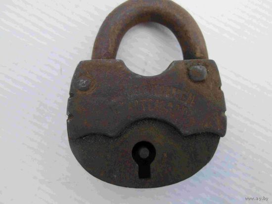 Замочек старинный навесной