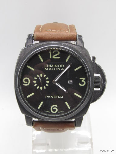 С рубля. "Officine Panerai". "Luminor marina". Кварц. Часы на ходу.
