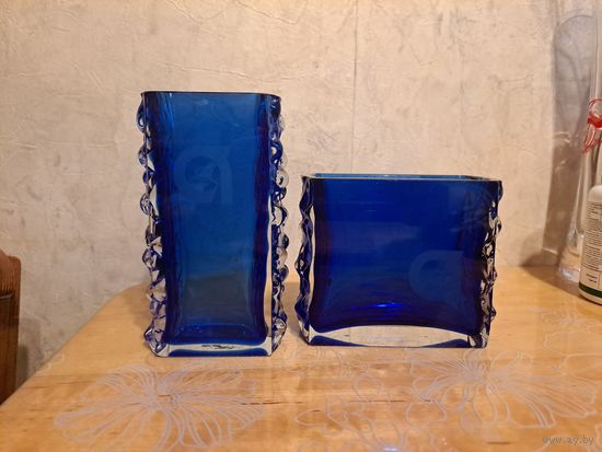 Набор из двух винтажных вазочек