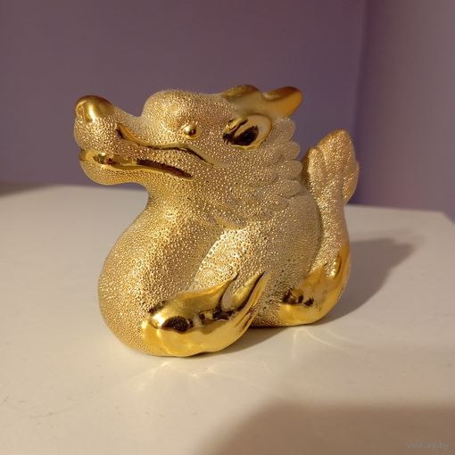 Статуэтка фигурка Золотой дракон