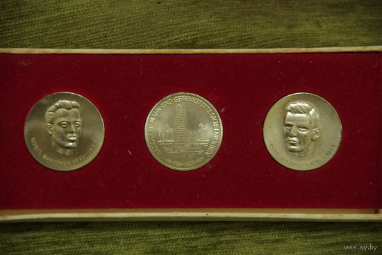 Медали настольные  3 шт ( тяжелые )     3,5 см