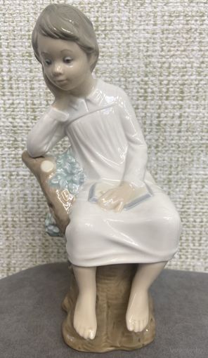 Фарфоровая статуэтка Lladro Мыслитель Испания. Высота 21