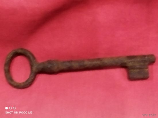 Старинный ключ