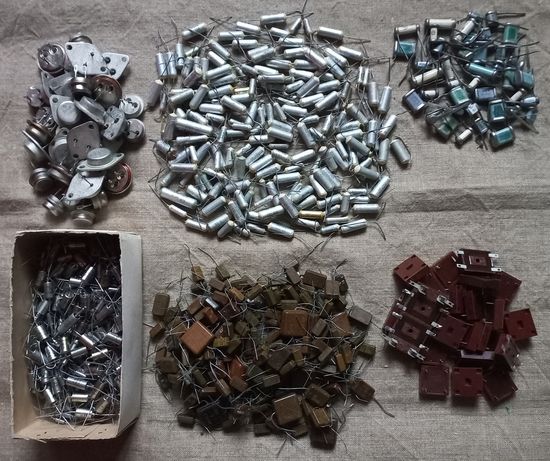 С рубля радиодетали более 1,5 килограмм