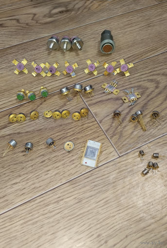 5 дней! Радиодетали Au (транзисторы микросхемы советские ссср)