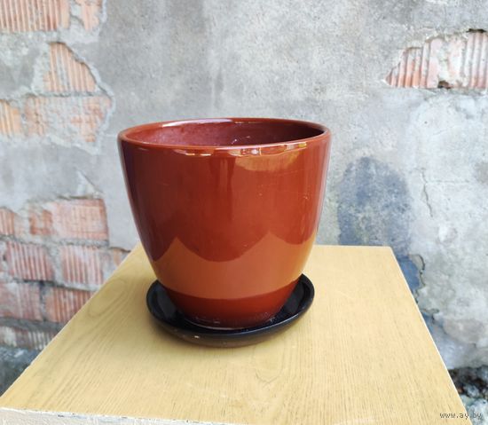 Горшки керамические с подставками, б/у, 3шт