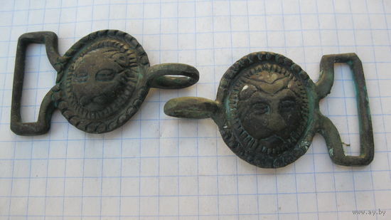 Львы В А. Поясные пряжки, пара. Бронза литье.