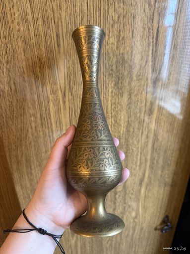 Латунная ваза