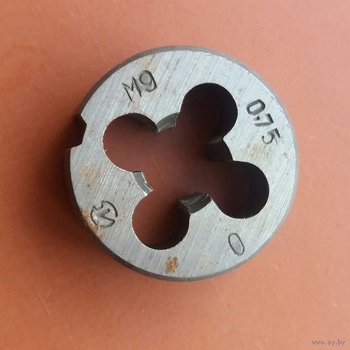 Плашка М9х0,75